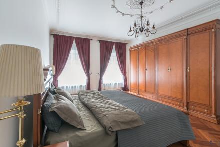 Пятикомнатная квартира на сутки Минск проспект Независимости, 14 спальня