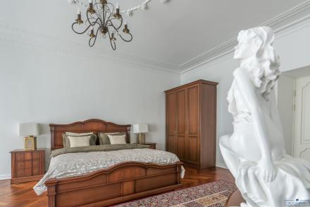 Пятикомнатная квартира на сутки Минск проспект Независимости, 14 спальня