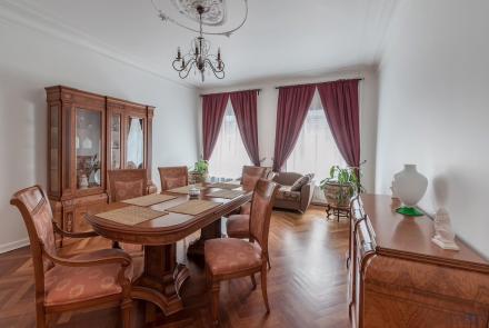 Пятикомнатная квартира на сутки Минск проспект Независимости, 14 гостиная