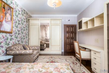 Пятикомнатная квартира на сутки Минск проспект Независимости, 23 спальня