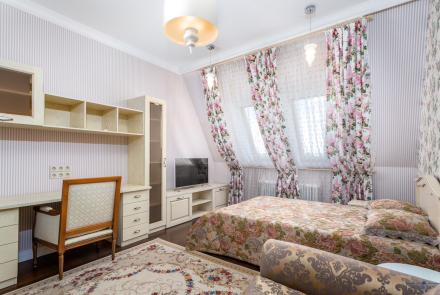 Пятикомнатная квартира на сутки Минск проспект Независимости, 23 спальня