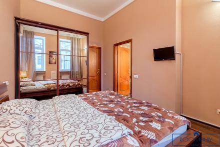 Квартира на сутки в Минске возле метро Купаловская спальня