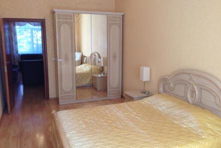 Трехкомнатная квартира посуточно в Минске на Короля, 18 спальня