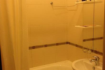 Трехкомнатная квартира посуточно в Минске на Короля, 18 ванная