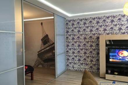 Двухкомнатная квартира на сутки Минск Дзержинского гостиная