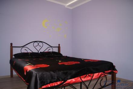 Двухкомнатная квартира на сутки Минск Дзержинского спальня