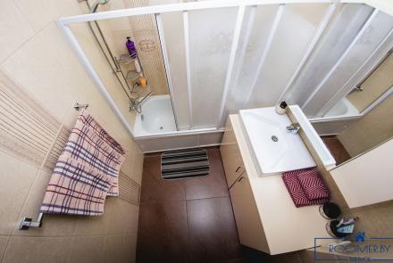 Двухкомнатная квартира на сутки Гурского ванна