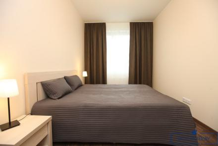 Двухкомнатная квартира на сутки в Минске Короля спальня