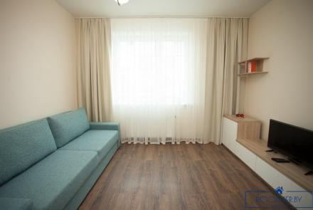 Двухкомнатная квартира на сутки в Минске Короля спальня