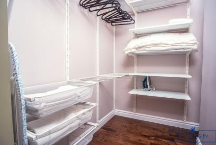 Квартира на сутки в Минске возле метро Площадь Ленина гардеробная