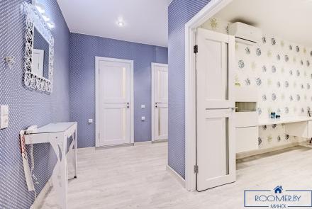 Однокомнатная квартира на сутки Дзержинского прихожая