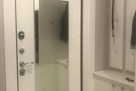 Однокомнатная квартира на сутки Дзержинского прихожая