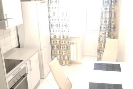 Однокомнатная квартира на сутки Гурского кухня