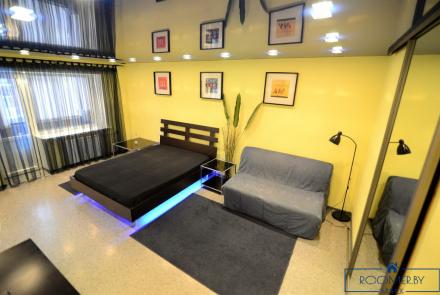 Однокомнатная квартира на сутки Гурского спальня