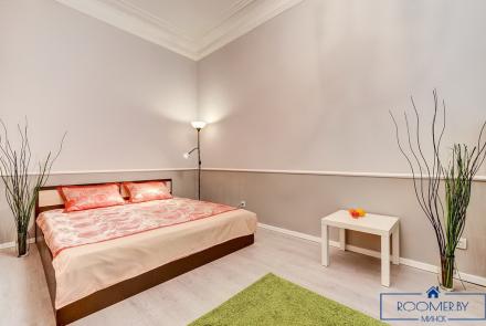 Квартира на сутки в Минске возле метро Площадь Ленина спальня