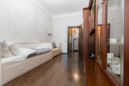 Четырехкомнатная квартира на сутки в Минске спальня