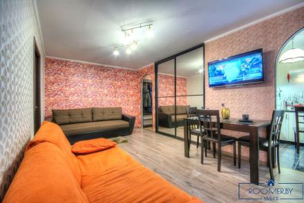 Квартира на сутки в Минске на улице Толстого, 18 гостиная