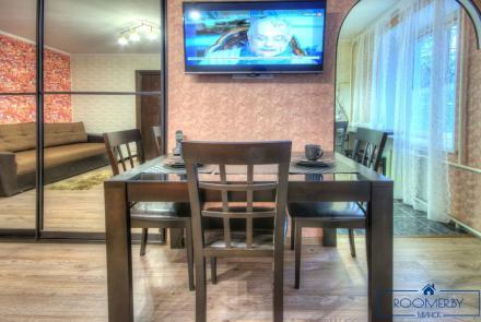 Квартира на сутки в Минске на улице Толстого, 18 кухня