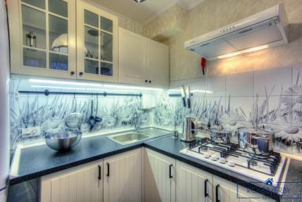 Квартира на сутки в Минске на улице Толстого, 18 кухня