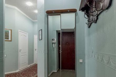 Квартира на сутки в Минске возле метро Институт Культуры прихожая