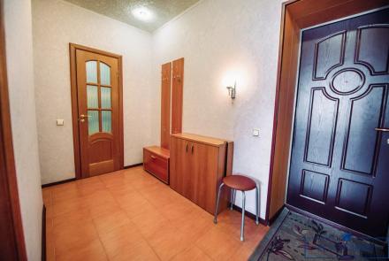 Апартаменты на сутки в Минске Кирова прихожая