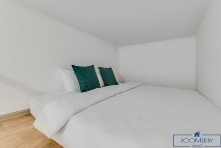 Квартира на сутки в Минске возле метро Институт Культуры кровать