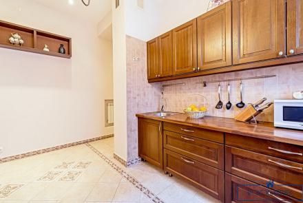 Квартира на сутки в Минске возле метро Институт Культуры кухня