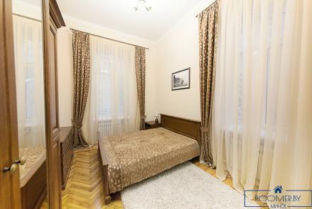 Пятикомнатная квартира на сутки Минск Кирова спальня