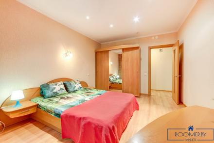 Квартира на сутки в Минске возле метро Институт Культуры спальня