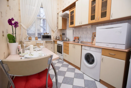 Двухкомнатная квартира на сутки Минск переулок Броневой кухня