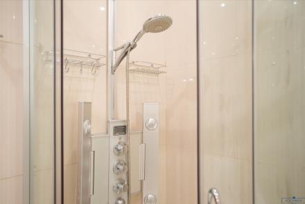 Четырехкомнатная квартира на сутки Минск Броневой переулок, 10 ванна