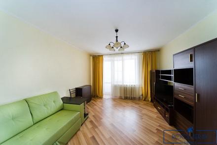 Двухкомнатная квартира на сутки Минск Румянцева гостиная