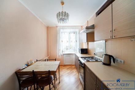 Двухкомнатная квартира на сутки Минск Румянцева кухня