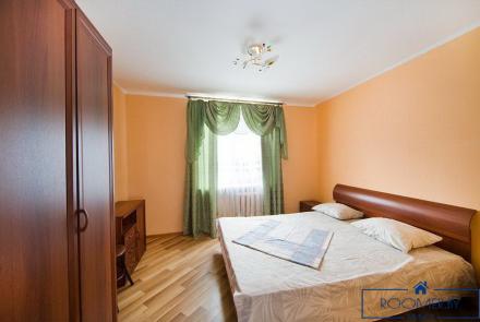 Двухкомнатная квартира на сутки Минск Румянцева спальня