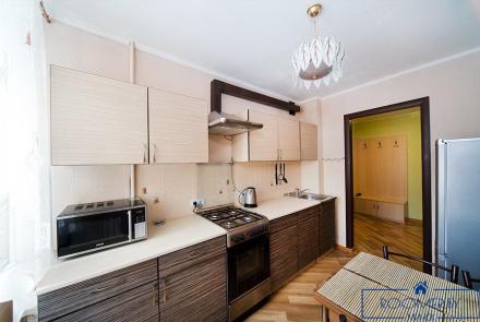 Двухкомнатная квартира на сутки Минск Румянцева кухня