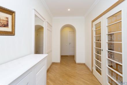 Двухкомнатная квартира в Минске на сутки Козлова, 7 прихожая