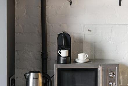 Трехкомнатная квартира в Минске на сутки Броневой кухня