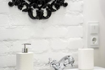 Трехкомнатная квартира в Минске на сутки Броневой ванна