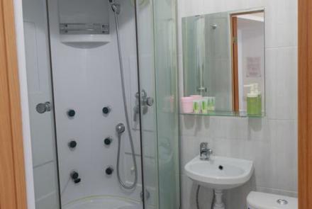 Студия в Минске на сутки Городецкая ванная комната