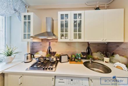 Квартира на сутки в Минске на проспекте Независимости, 58 кухня