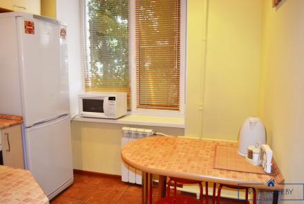 Двухкомнатная квартира на сутки Кедышко кухня