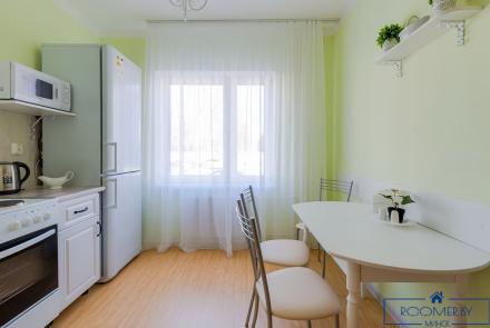 Двухкомнатная квартира на сутки Кедышко кухня