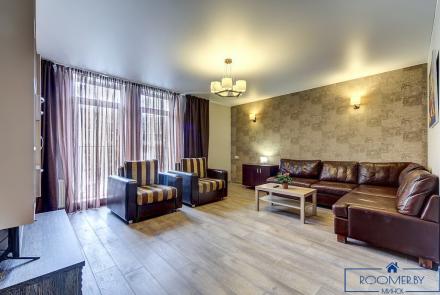 Квартира на сутки в Минске возле метро Академия Наук гостиная