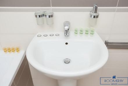 Квартира на сутки в Минске на улице Мстислава, 20 умывальник