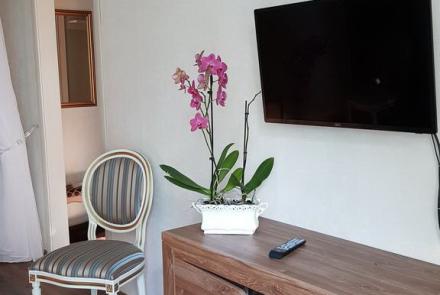 Однокомнатная квартира на сутки Кедышко спальня