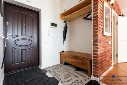 Квартира на сутки в Минске на улице Мстиславца, 22 прихожая