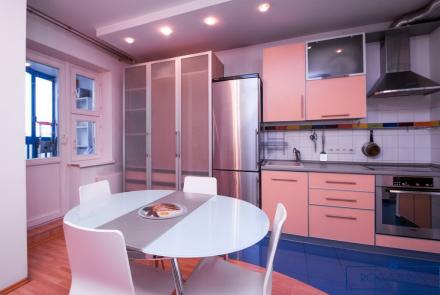 Квартира на сутки в Минске на проспекте Независимости, 43 кухня