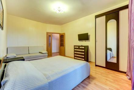 Трехкомнатная квартира на сутки Минск на Красной, 7 спальня