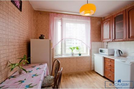 Квартира на сутки в Минске на проспекте Независимости, 48 кухня