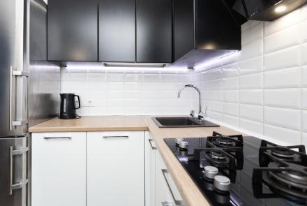 Двухкомнатная квартира в Минске на сутки улица Куйбышева, 46 кухня